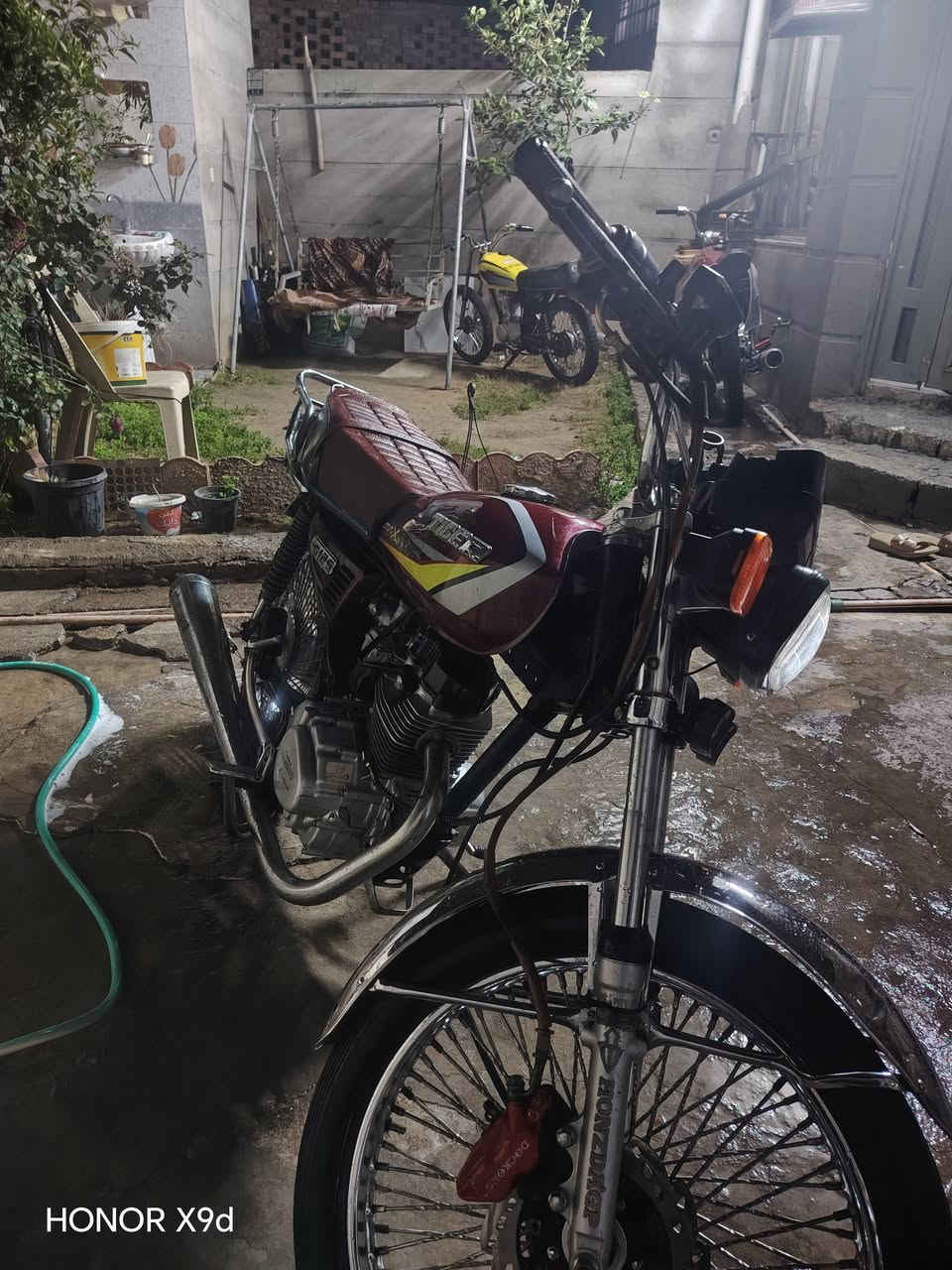 السلام عليكم دراجه للبيع تايكر ٢٠٢٣ السعر ٤٢٥وبي مجال قليل الرقم ***********
