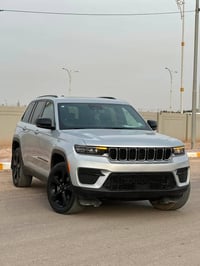 جراند شيروكي بلاك ادشن • ٢٠٢٤ • ٢٢ ألف كم