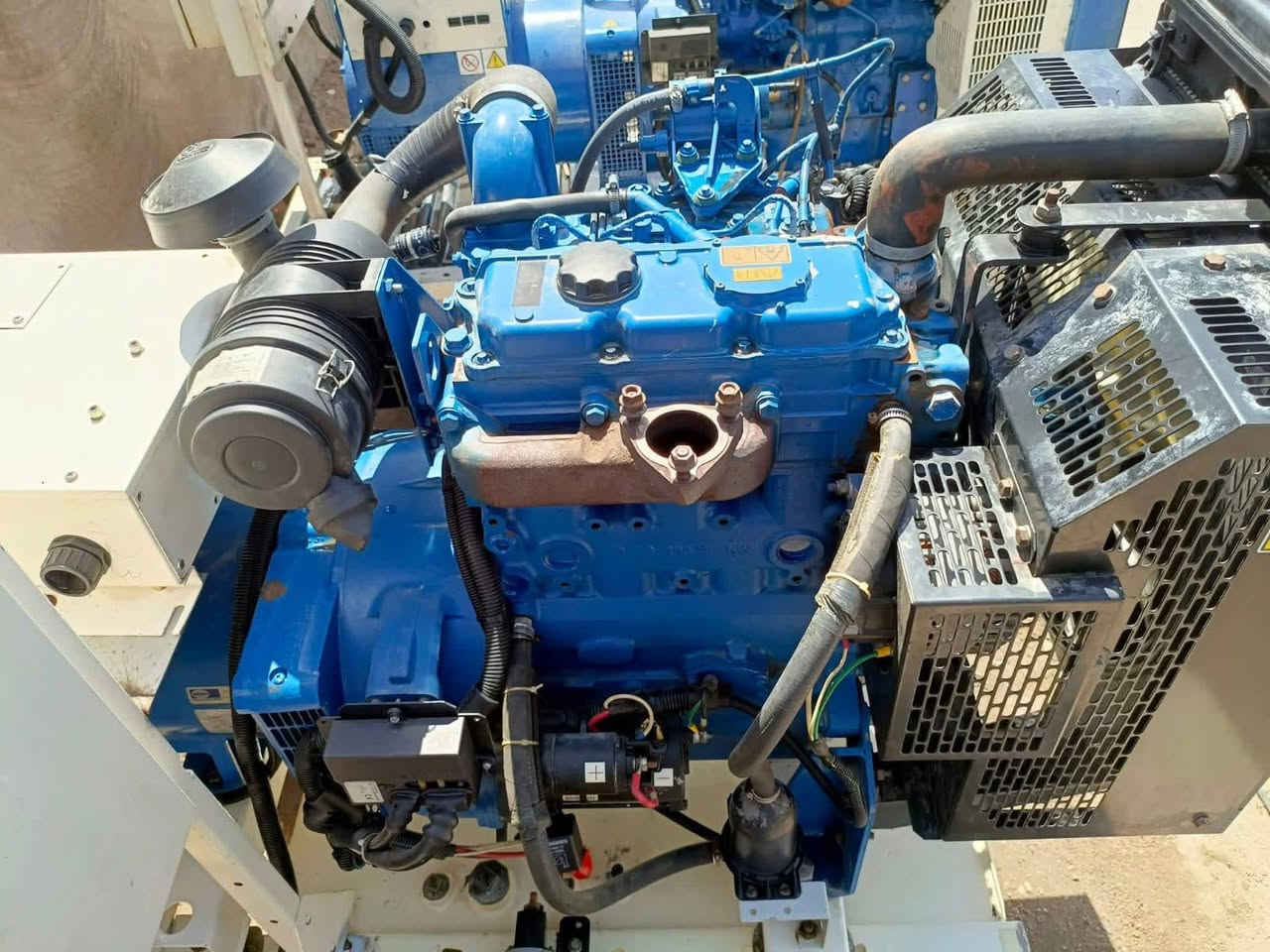 يتوفر لدينا بيركنز 3 بستم توليد لوري سومر انكليزي اصلي

30 KVA شرط النضافه والحمل مكفول

يكون تشغيل شاشه افجي انكليزي

العنوان الانبار فلوجه يوجد توصيل كافه المحافظات

الاستفسار الاتصال على الرقم *********** موجود واتساب
