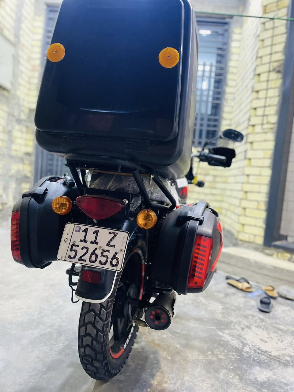 سلام عليكم بوكسر للبيع كامله زنون اصلي جنط صفاحيات صندوك طلبات كامله السعر 2,500   وبيه مجال الشراي يتصل واني خادم     ***********
