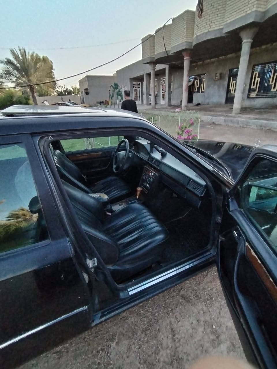 مارسدس بيبي شبح مديل 88 مكينه وكير كفاله تخم تاير حداديه سنتر الك تبريد شغال داخل اسود قواعد شاصي كفاله السعر 53 وبيه مجال مكان كربلاء ***********
