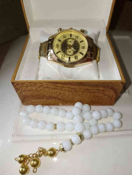 ساعة وسبحة فقط نقص باتري السعر 35 مع المجال قليل مكاني نجف شارع المطار القديم ***********
