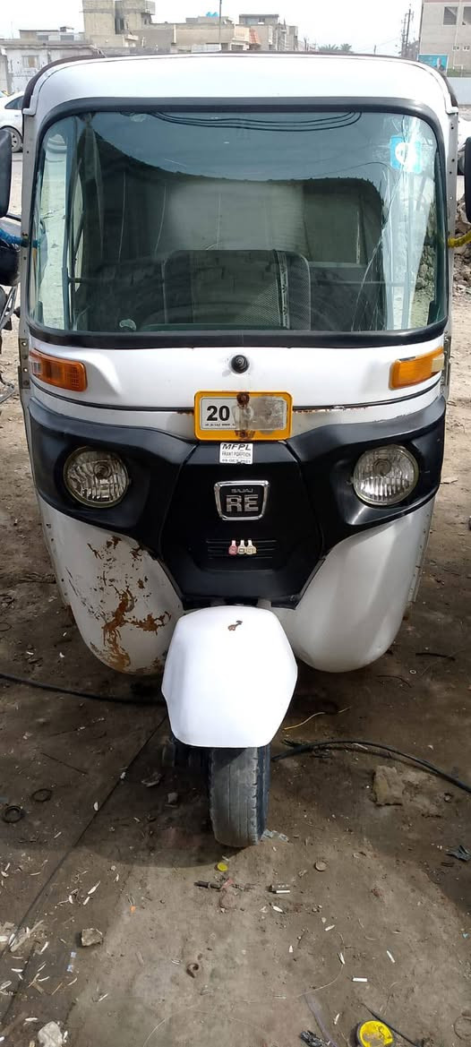 سلام عليكم موديل 21 رقم وسنويه انكليزي 
تكتك غير من الله مكينه اكسل خير من الله تكتك تجي وتكلب وتاخذ ب 6500 وبيهه مجال  بصيط  ***********
