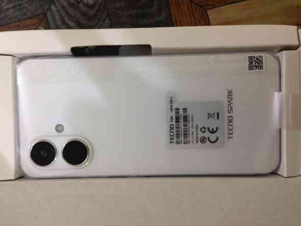 ***********.     السعر 140 🌈
السلام عليكم تكنو سباركGO 2 ذاكره 128 /4 الجهاز جديد قبل 10 ايّام مشتري وبي ضمان 12 شهر وبعده الشاشه بلاصق الشركه وجديد حيل شخطه مابي كامرات فول شاحنه الاصليه مكاني حله حي العسكري شارع 30
