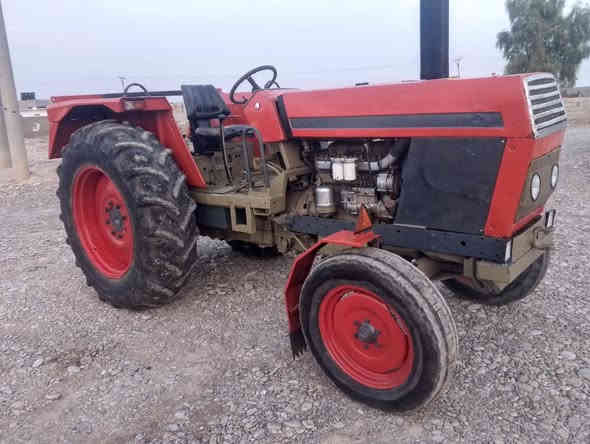 للبيع عنتر ٨٠ موديل ٨٣ بيه سنويه محرك لا صرف ولا بخار 
كير اكسل هيدروليك مابي عيب جاهزه الشغل السعر ٥ملايين
العنوان ديالى قرتبه للإستفسار ***********او
***********
