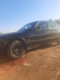 بي ام ٥٢٥ • ٩١ • رقم نجف