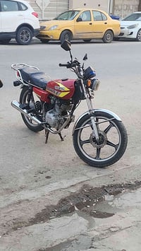 دراجه ايرانيه خمس كير اورقها كامله السعر ٤٥٠ وبيها مجال 07735113421 مت...