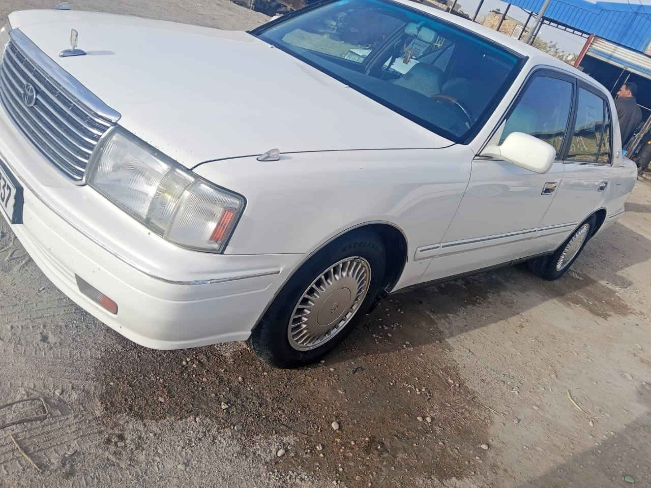 سلام عليكم راس ثور تكم ايسر بلاد السيارة مكفول من لعيب شرعي   وصبغ مديل 97سياره جاهره مكينه وكير  بلادي
سياره رقم انكليزي وبسمي 
لمراوس حسب لقناعه لو لبيع مكاني ذي قار
160 وبيه مجال ***********
