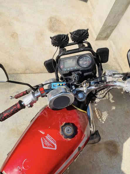 اربعه كير 

كله شغال 

السعر ٤٠٠ وبي مجال 

ويرهم مراوس

اتصل ***********

ناحيه الزاب
