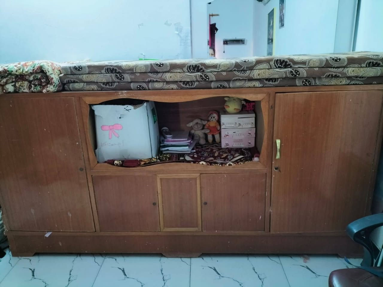 بوفيه نظيفه  جدا نقص بس صبغ ويدات السعر 170


**إذا كنت صاحب هذا الإعلان وتريد حذفه لأي سبب، رجاءا أرسل رسالة إلى الدعم الفني**