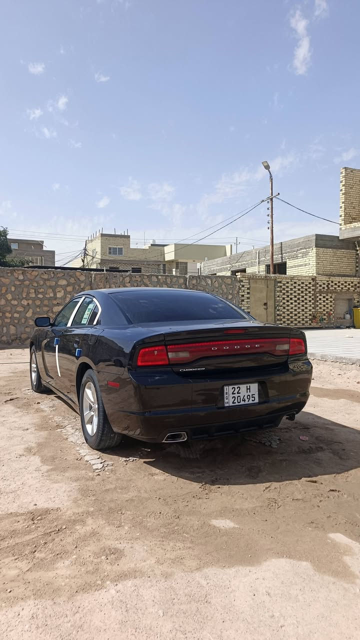 سلام عليكم جارجر 2011 سياره داخله كلين وهنا صار جراد ٣ قطع و نصبغن فقط بدون دواخل سياره كير محرك تبريد اكسن كله جديد رقم أربيل الدولي سنويه مجددا سياره ما ناقصه برغي السعر ب 128 وبيها مجال الاستفسار عل رقم *********** مكاني نجف وإني خادم
