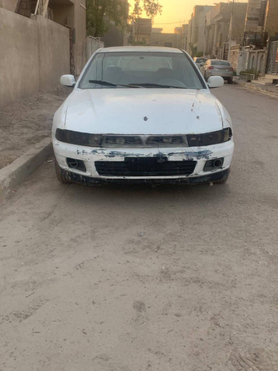 السلام عليكم كلنت موديل 2004 مزاد وزاره الداخليه بسمي اسويلك وكاله ام الباركود وتمشي وين متريد سياره مكينه وكير بل جيس جدد ماشيه 70  كير اوتو تراي مال زيرو ترقيم يكلف اقل 400 الف مكاني بغداد السعر 18 ورقه 
***********
