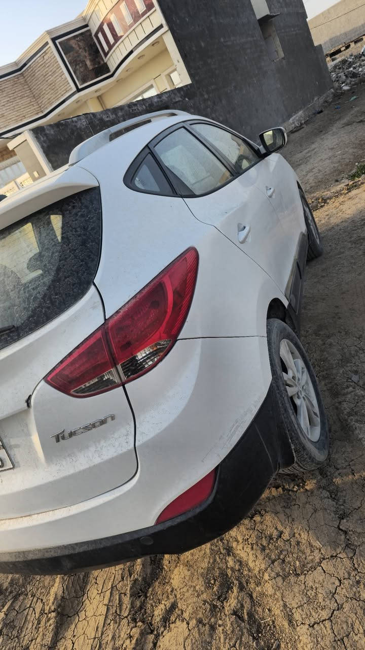 سلام عليكم توكسان 2013 بيها باببين صبغ سيارة سياره جاهزه مكينة مامفتوحه ابد رقم وسنوية جديدة  السعر 135
مكان بغداد رقم للتواصل ***********
