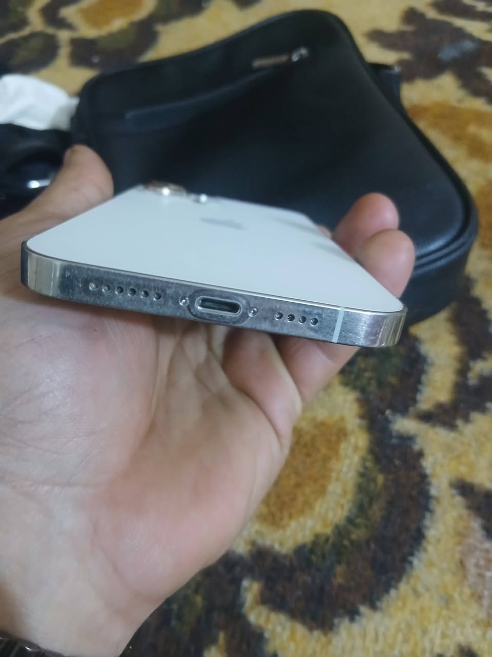 ايفون 12 برو ماكس عربي دبل سيم كارت تلفون وتر بطاريه ٧٨ ذاكره ١٢٨ تلفون كلش نضيف كامرات فول صوت فول تلفون بدون ملحقات سعر ٤٠٠ بي مجال كلش بصيط هاذه رقمي *********** رمادي البعلوان
