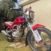 موطور AH للبيع موديل19 محرك 200 ما مفتوح الشراي يتصل 07803272211