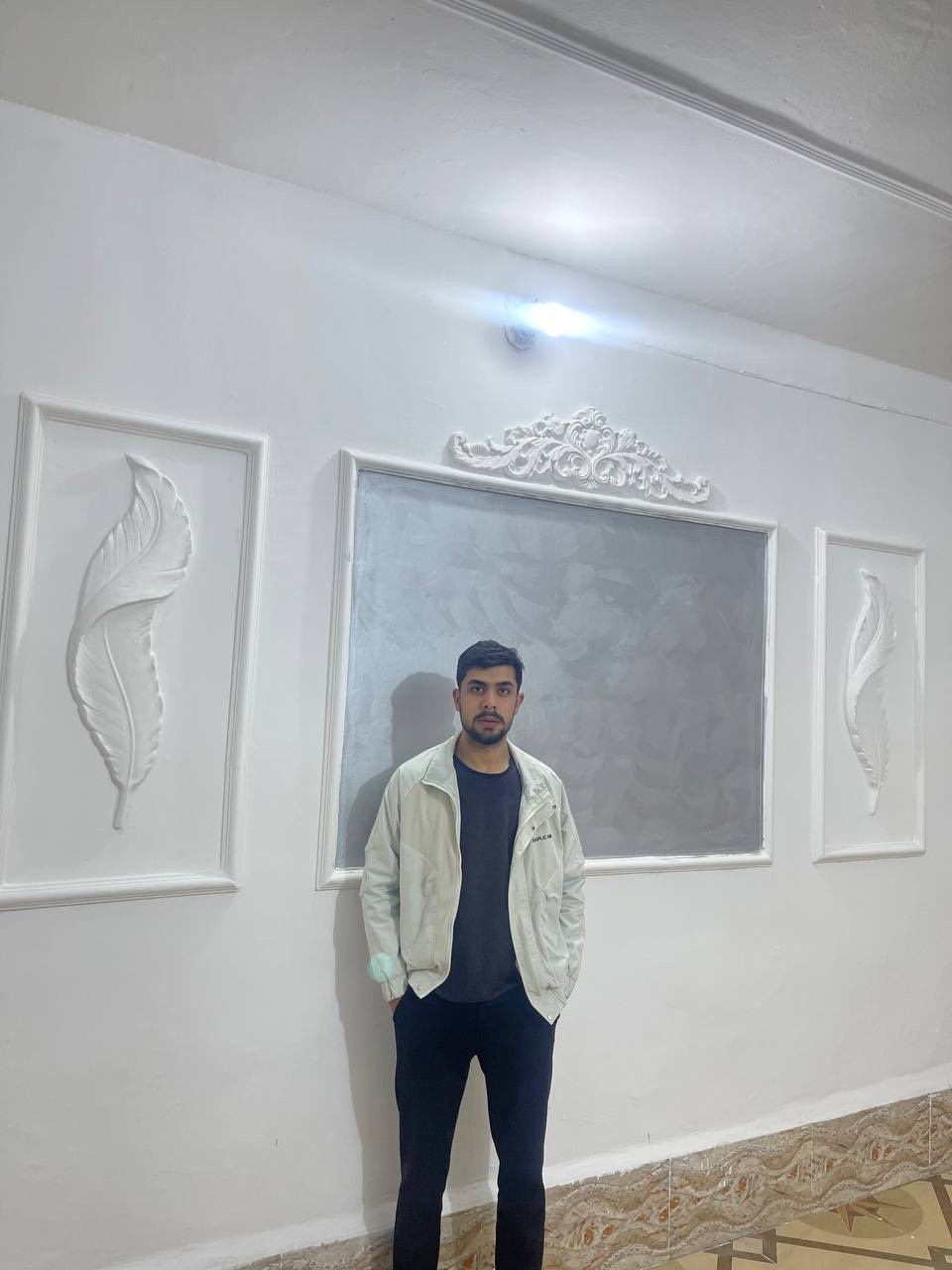 مكتب مرتضى الساعدي 
للصبغ والديكور وكافة أنواع المغربي 
وأصباغ خارجي وداخلي مع مانع رطوبة للاصطح والجدران 
علاء الصباغ ***********
مرتضى الصباغ***********
