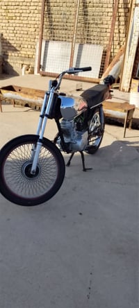 دراجة • موديل 18 • مكاني رفاعي