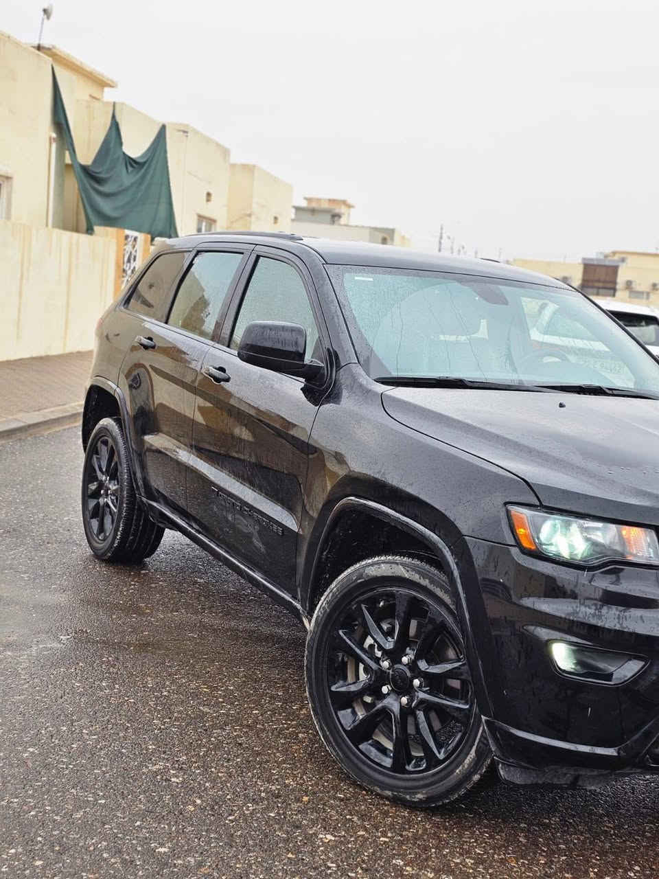 سلام عليكم جيب موديل2022 بلاك توب
 ايرباكات سليمه بيها جاملغ وربع بونيت
ماشيه 45 مايل سعرها 250 
رقم شاصي 
1C4RJEAG8NC128201

للاتصال ***********
