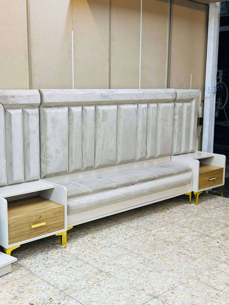 غرفه تركي 11قطعه اصليه ضهر بلوك سرير مخزن برغي وجوي حديد نظافة 95💯 سعرر مليوون و100 شد ونقل مجاني داخل بغداد محافضات بكروه
للحجز اخذ سكرين وتفضل وات ساب ***********
