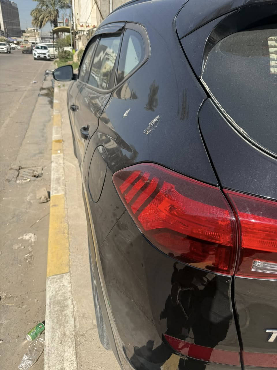 السلام عليكم توسان موديل ٢٠٢٠ للبيع فول مواصفات
بانورما فتحه ع طول
شاشه 
كامره حساسات
كشنات جلد …………فول للاخير  بصمه 
رقم بغداد باسمي فقط بنيد  حادثهه ايرباك ستيرن راجع سستم 
السياره جديده جداً المكان بغداد السيديه
السعر  ١٥٥ ورقه وبيهه مجال للشراي  علماً السياره حتى ريحه الشركه بيهه نضيفه جداً

بالحقيقه احلى من الصور لان السياره ممغسوله مكفوله من الشخطات
***********
