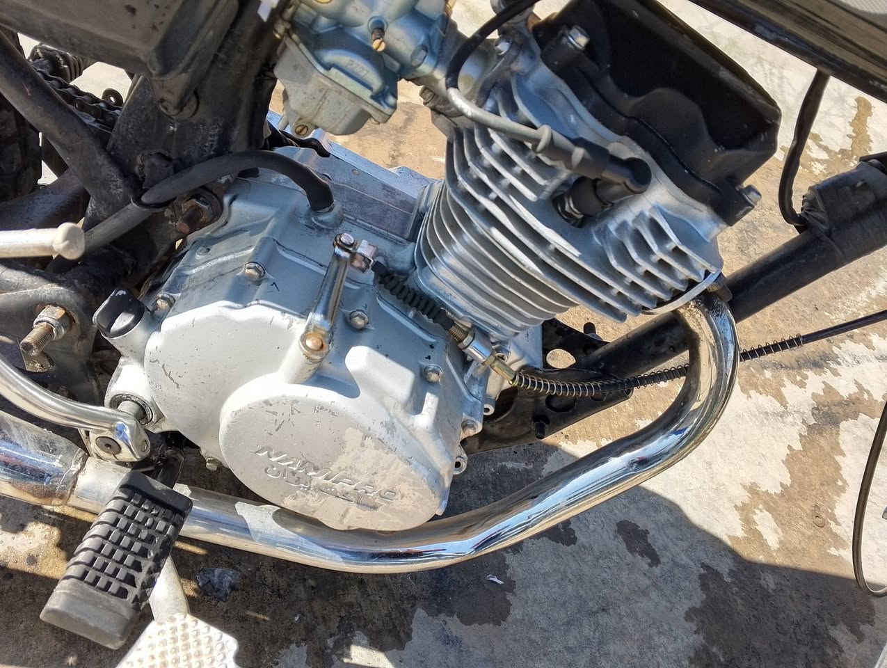 نامي برو مديل 20 صحفه كليج جيد تايرات ليت بريكتات كله جديد بي خيط صرف سعره
290 وبي مجال قليل 
***********
