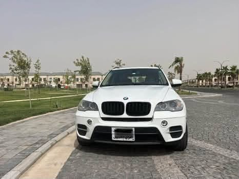 BMWX5
2013
بێ سبوغ بۆ فرۆشتن 
***********
