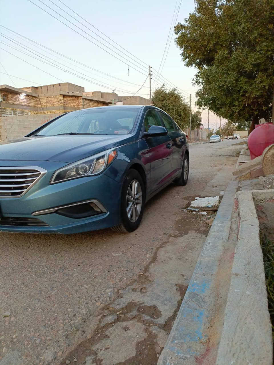 بسم الله الرحمن الرحيم 
سوناتا موديل 2016 وارد امريكي 
مواصفات عاديه تخم تاير جديد باتري جديد 
مكينه وكير خير من الله اترايك وين متحب 
تبريد تدفئه في حاله جيده 
الحادث بالمنشور 
رايده للطيببن مال جناي 
السعر 115وبيه مجال للطيببن *********** ميسان
