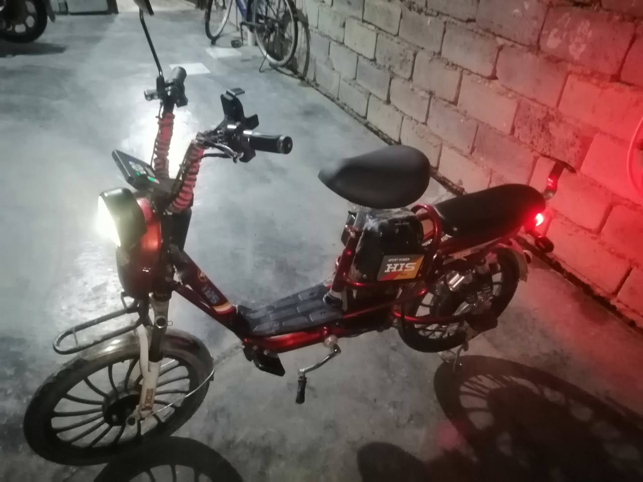 السلام عليكم
1_دراجة شحن حجم 20 للبيع او مراوس 
2_اربع بطاريات عل فحص 
3_اربع سرع
4_سرعة 60 حقيقي
5_هورن عالي 
6_اشاير يمين يسار امامي خلفي 
7_لايت عالي ناصي 
8_شاشة تقرة العطلات 
9_دبلات امامي خلفي 
10_السعر 225 و بي مجال
11_العنوان_الفلوجة _السكنية


**إذا كنت صاحب هذا الإعلان وتريد حذفه لأي سبب، رجاءا أرسل رسالة إلى الدعم الفني**