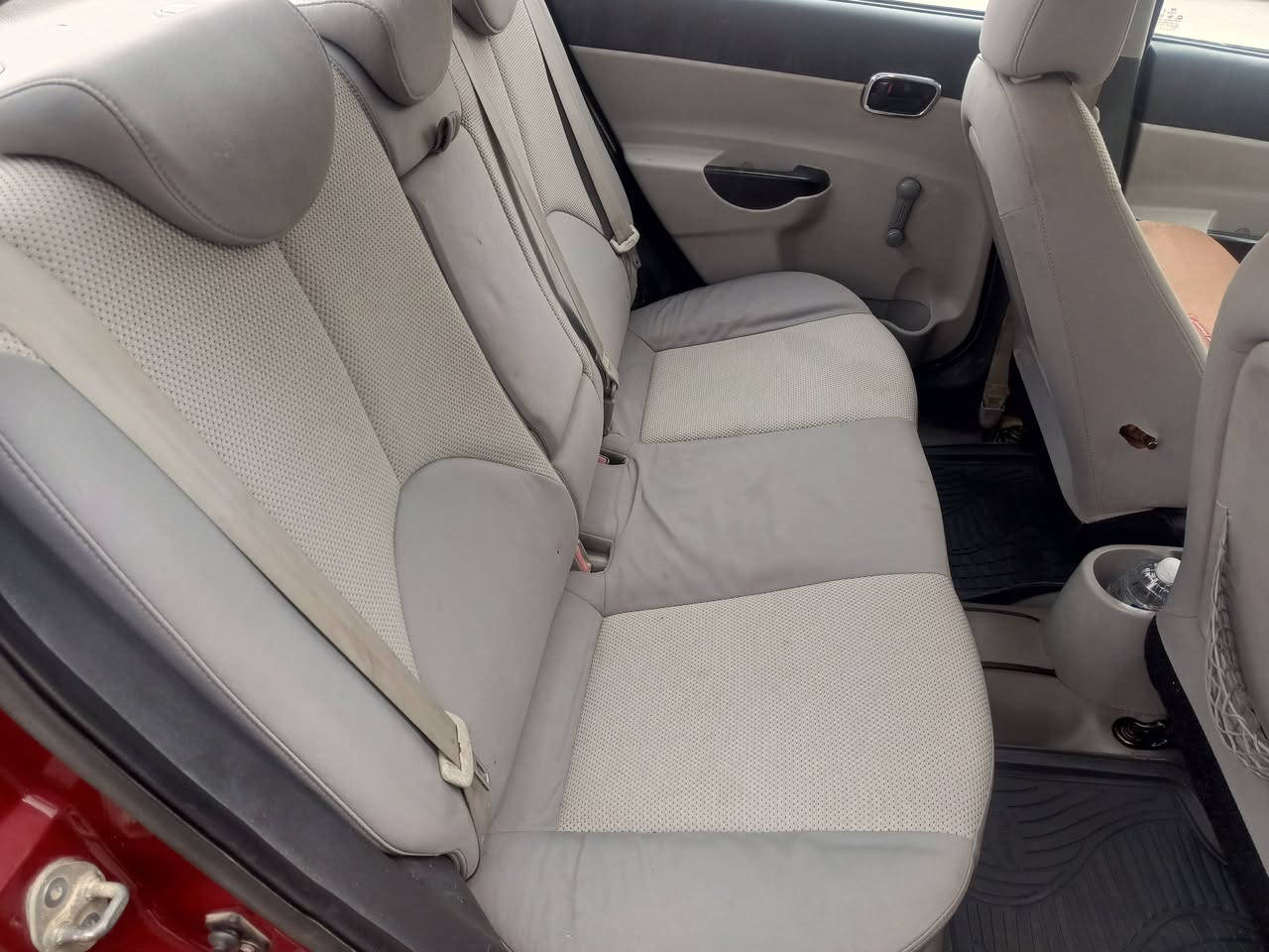 اكسنت ٢٠١٠ وارد امريكي حادثه بنيد مبدل نفس لون ويرباك ستيرن طاك  ولبقيه ليبل واحد مكينه ١٦٠٠ مكينه كير جدد تبريد تدفئه جديد كهربائياته كله شغاله ولا جطل صدر أمامي خلفي جديد تخم تاير باتري جديد سبيره وعدته مال شركه موجودات شاشه كامره سياره عليه ادامه كامله  جام جوبي ارقام نكليزي ديالى بسمي سعر ٨٨ وبيه مجال عنوان حي جهاد الحمدانية ***********
