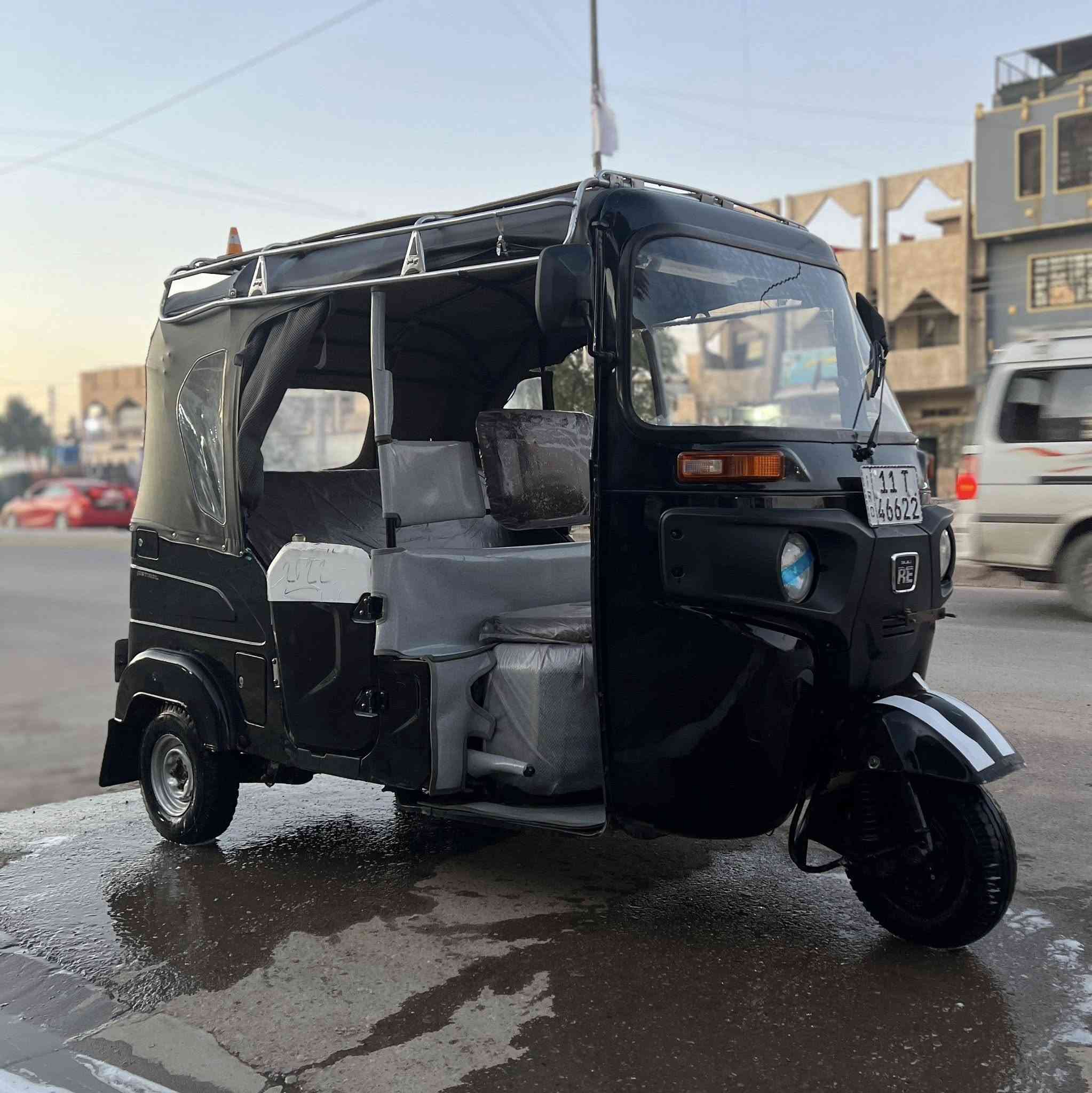 سلام عليكم تكتك للبيع ٢٢ شهر ال ١٠  كلشي واضح بل فديو شوف فديو و تصل مكينه كير اكسل خير من  سعرها ٨ و ٥٠٠ و بيها مجال بكاني بياع تقاطع درويش *********** رقم بغداد نكليزي تحويل ثاينوم
