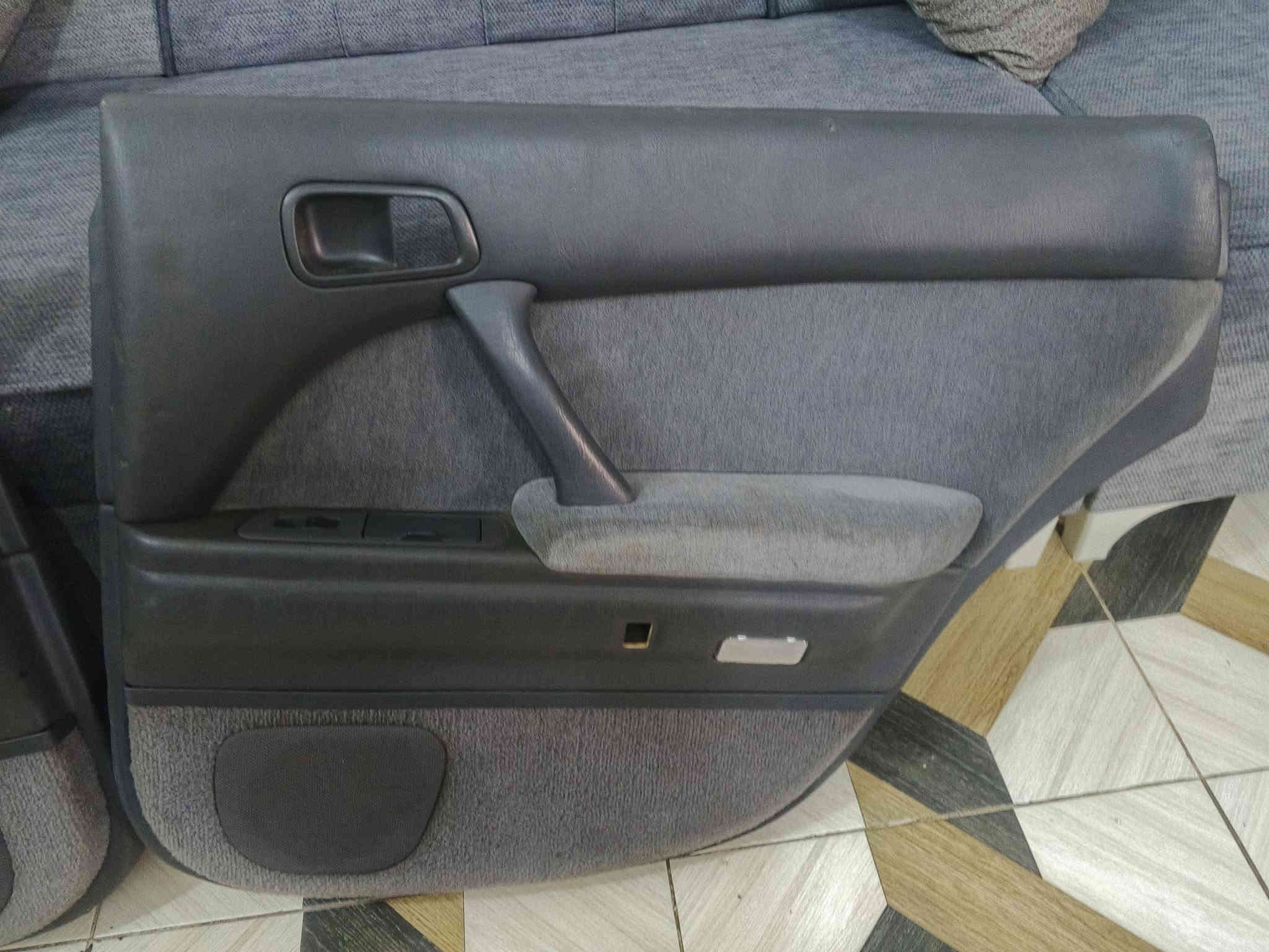 سلام عليكم غراض بطه كله حاويه مكان ميسان ***********
