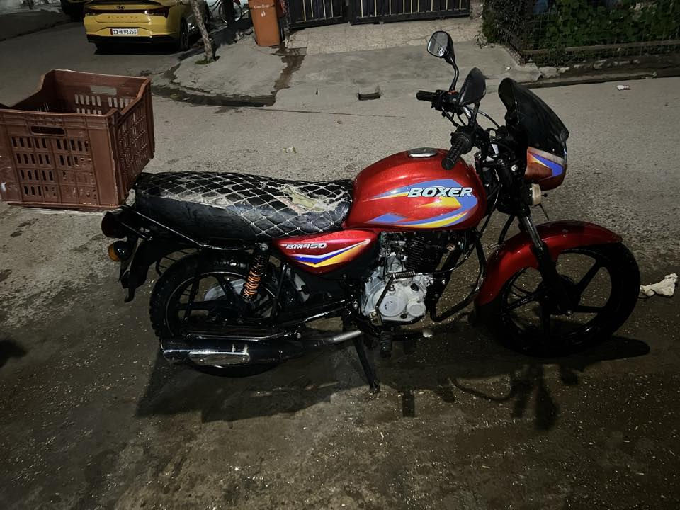 سلام عليكم دراجه بوكسر موديل 2019 دراجه جديده مرقمه رقم ديالى مكينه ناعمه تحويل ثاني يوم كهربائيات شغاله تايرات جديده مكاني ديالى بعقوبه حي المهندسين 
السعر 1200بي مجال 
ارقم /*********** 
الرقم /***********
