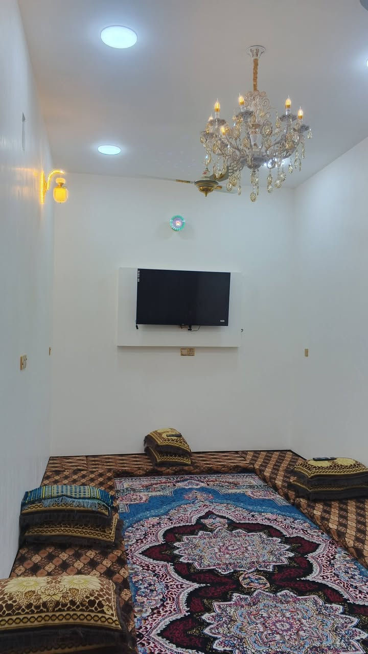 بيت للبيع واجهه6 نزال 25المساحه 150م الشارع 10 بيت فول اربع غرف نوم السعر خاص *********** المكان الصقلاويه الشهداء الثانيه
