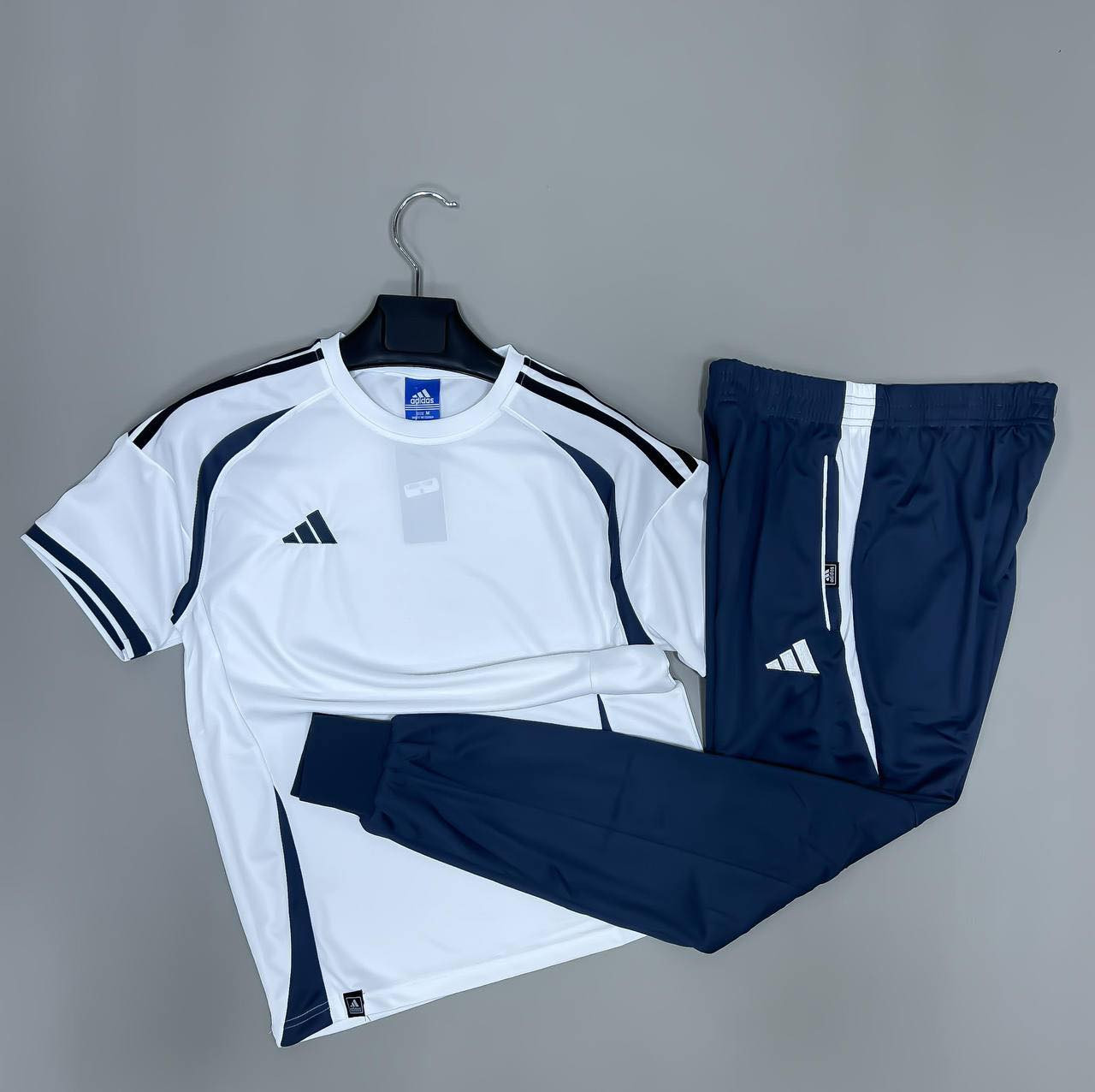 ✅Ⓜ️ تجهيزات الحكم محمد جاسم الرياضية Ⓜ️✅
                اللهم صلى على محمد وال محمد 
موديل رقم 2

وفرنالكم 
تراك بجامة ستن درجة اولى
كمية محدودة 
سعر بلاش 13 الف 
ابو 15 الف يمي ب 13 الف قطعتين 25 الف
عرض لمدة 4 ايام 
👇🌈👇🌈👇🌈👇
قياس 
M/L/xL/2L
💯✅💯✅💯✅
متوفر 
جملة للكميات سعر اقل 
👇👇⭕️👇👇⭕️👇👇
عنوان المحل 
نجف الاشرف
حي مهندسين شارع الخيمة مقابل مطعم ليالي الفرات
✳️👆✳️👆✳️👆✳️👆✳️
للحجز 
***********
توصيل جميع محافظات العراق ب 5 الف
