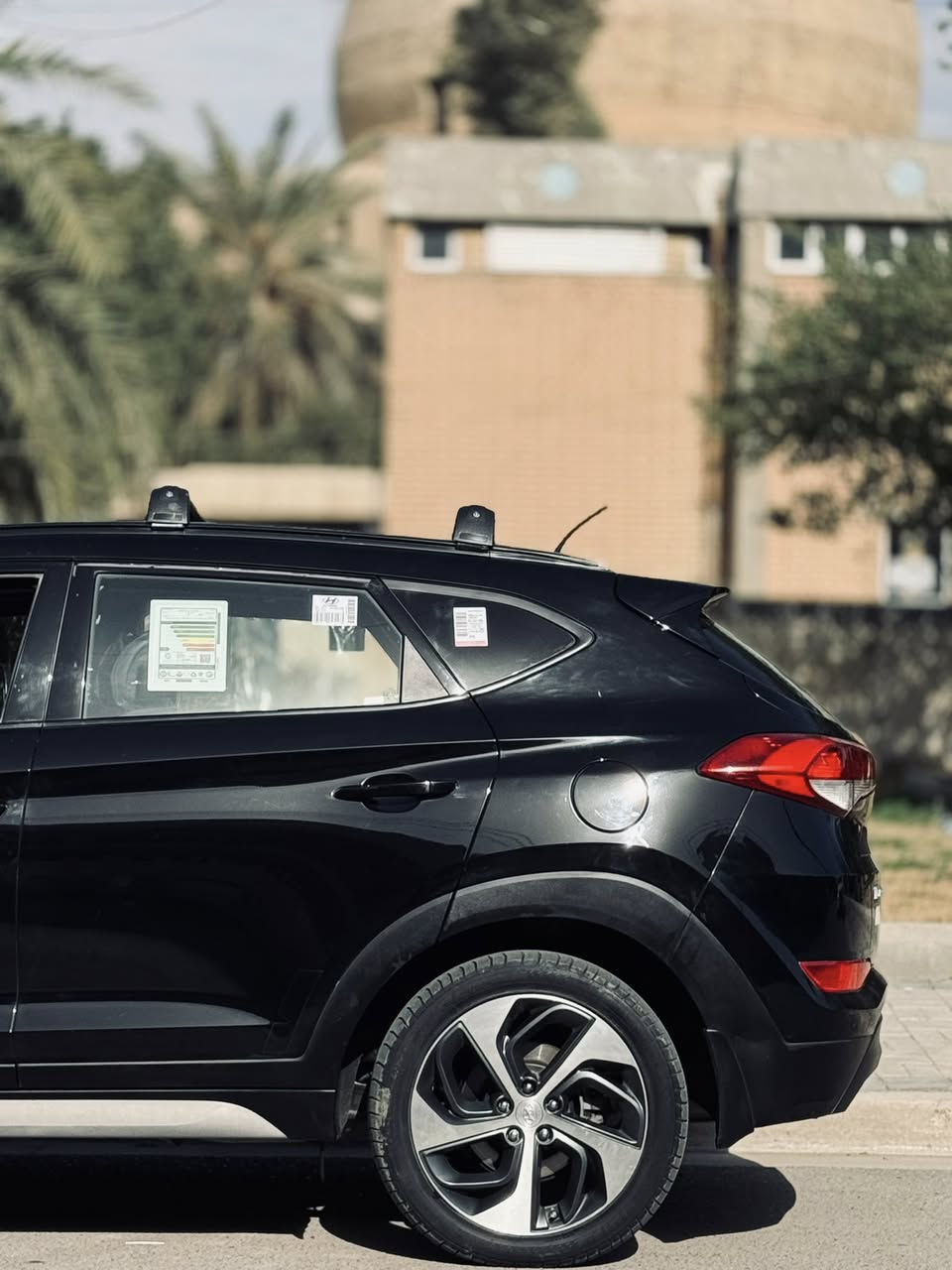 يا الله 🙏

للبيع فقط بدون مراوس

هونداي توسان 2017 
وارد امريكي 

بدون ايرباك 
سرقة بنيد فقط

ماشية 69 الف ميل 
مايعادل 101 الف كيلو

مواصفات سبورت 

مكينة 2000
بانوراما
كراسي كهرباء
كشنات جلد
رادار امامي
مود درايف
رادار جانبي نقطة عمياء
فور ويل
مانع انحدار 
حساس خلفي
كامرة دوارة 

الخ من مواصفات 

السعر 145$ ورقة وبي مجال
عنوان بغداد البياع

رقم بغداد السيارة انكليزي
تحويل ثاني يوم جاهزة مابيه اي نقص 
تخم تاير وباتري وتبريد وصدر كله جديد

عندي بس ملاحظة باب السايق واكع عليه مثل نقاط مال تيزاب ومكحلهن 
شرط الفحص وين ميعجبك

***********
