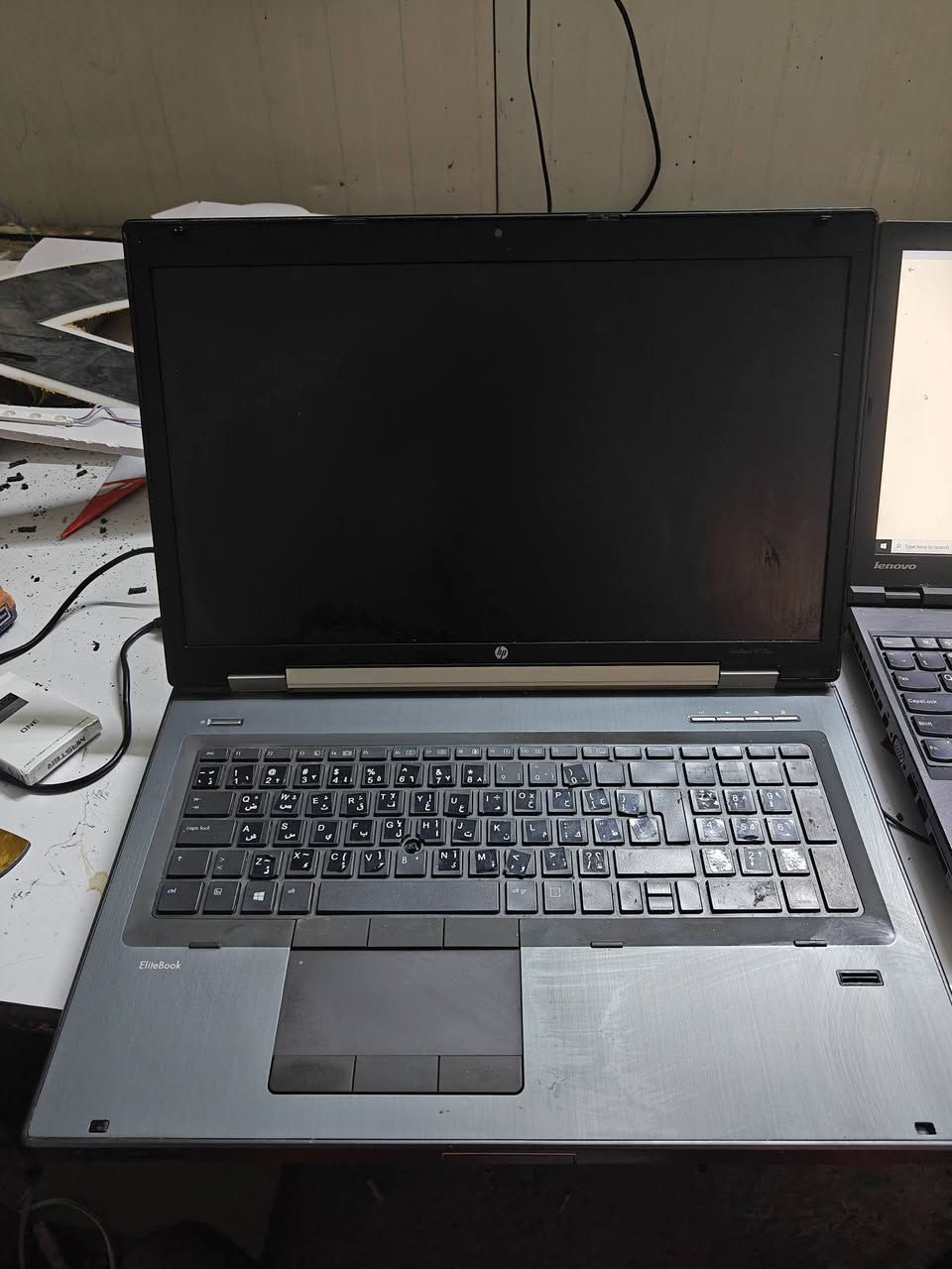 للبيع لابتوب اج بي 
سعر مناسب 250 الف  موجود توصيل


**إذا كنت صاحب هذا الإعلان وتريد حذفه لأي سبب، رجاءا أرسل رسالة إلى الدعم الفني**