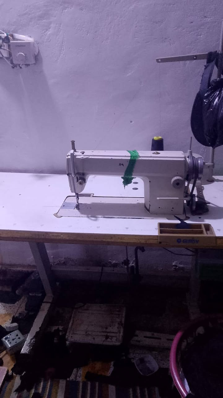 السلام عليكم اخوان مكينه رجالي للبيع نضافه فول 90% شغاله شرط الفحص المكان ميسان الميمونه للستفسار اكثر الاتصال ع الرقم *********** 
 او علق واني ادخلك خاص وتحياتي للجميع 🫡
