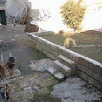 ارض للبيع قطاع الخامس مساحه210 على فرعين معارضه أو بيت  07511230204