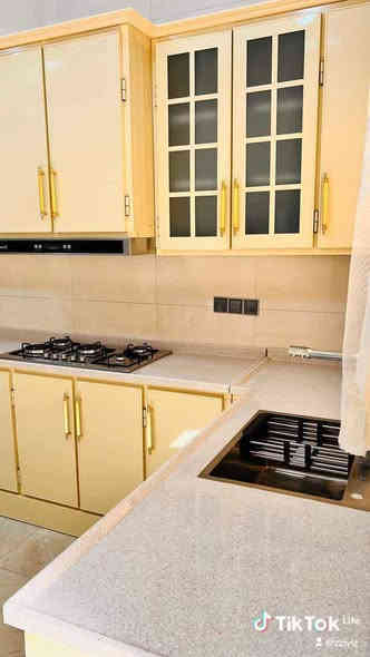 بيع كافة الكاونترات العصريه والحديثه 
ونعمل نظام الاستبدال 😘 القديم مع فارق السعر  كل هذا عبر التواصل عبر الهاتف *********** أو مراسلة الصفحه ناصرية
