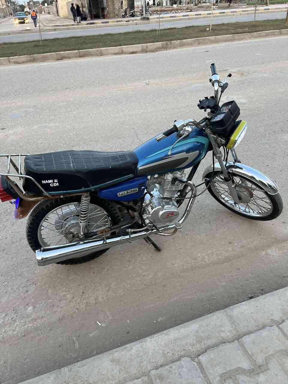 سلام عليكم ايرانيه مديل 2010 اوراق كامله اصوليه وكيله بشارع بغداد الروان محركه رابيدو جديد ما مفتوح كهربائيات كله شغاله دراجه كله جديده  
سعره 850 وبيه مجال لطيبين خاص او واتس
***********
