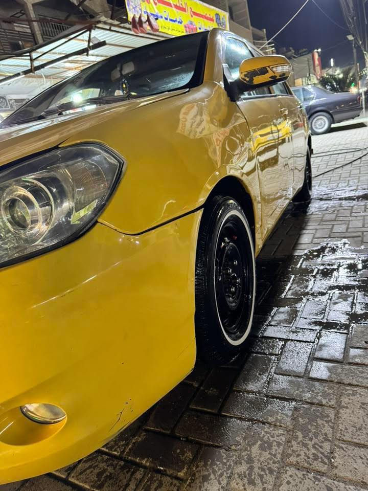 بي واي دي G3
موديل ٢٠١٣
ضربتها موضحه ب صوره 
 كير عادي 
رقمها انكليزي بابل 
هزه جديده رقم جديد 
مصفره هيئه وغرامات 
تحويل مباشر 
وبيها مجال ٤٥$
مكاني بغداد 

***********
