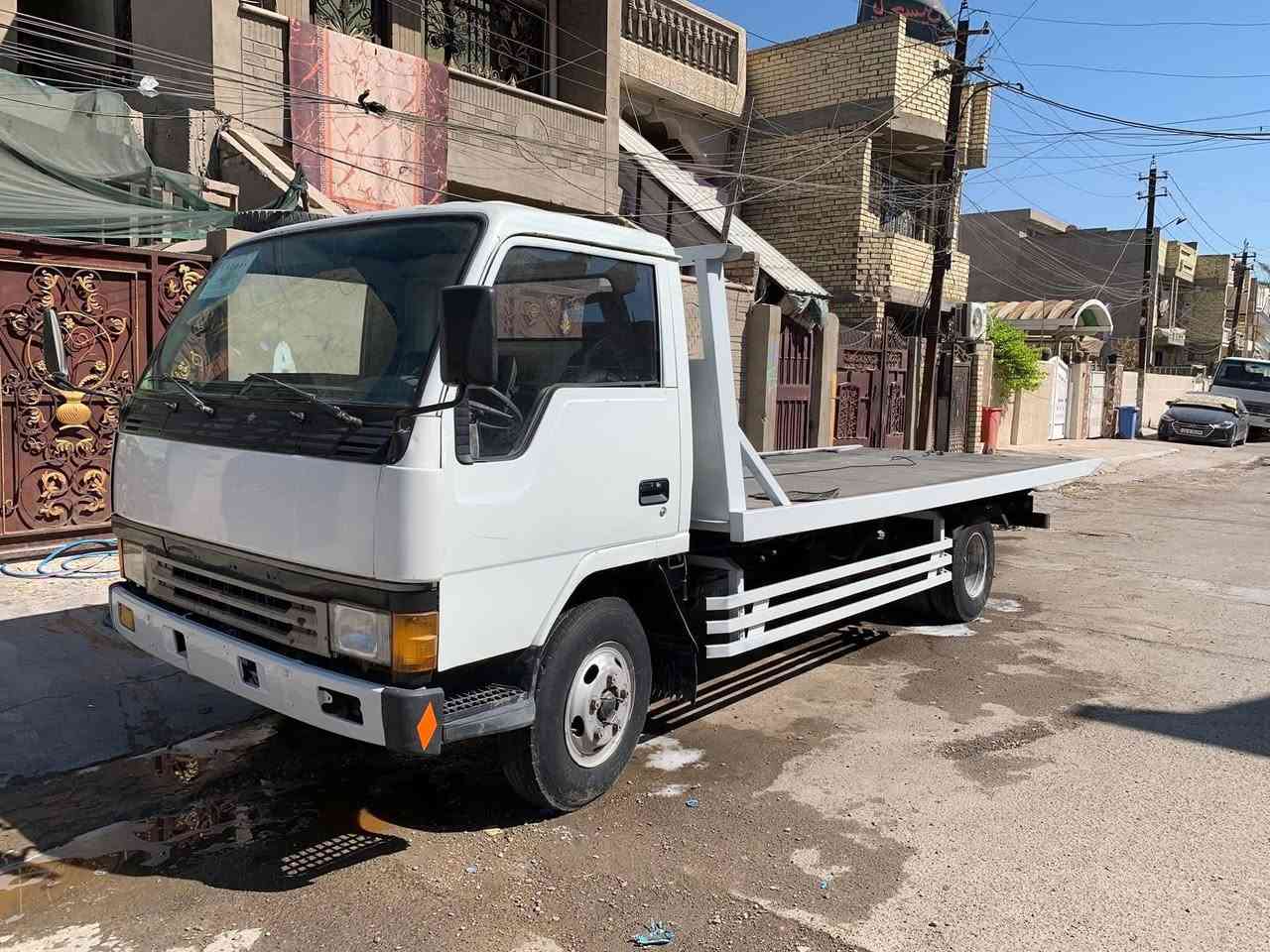 السلام عليكم كنتر عضم للبيع بدي ياباني جك واحد سياره نضيفه خير من الله اي نقص مابيها رقم إنكليزي باسمي مكان بغداد الجديده جبار ابو الشربت 
***********
