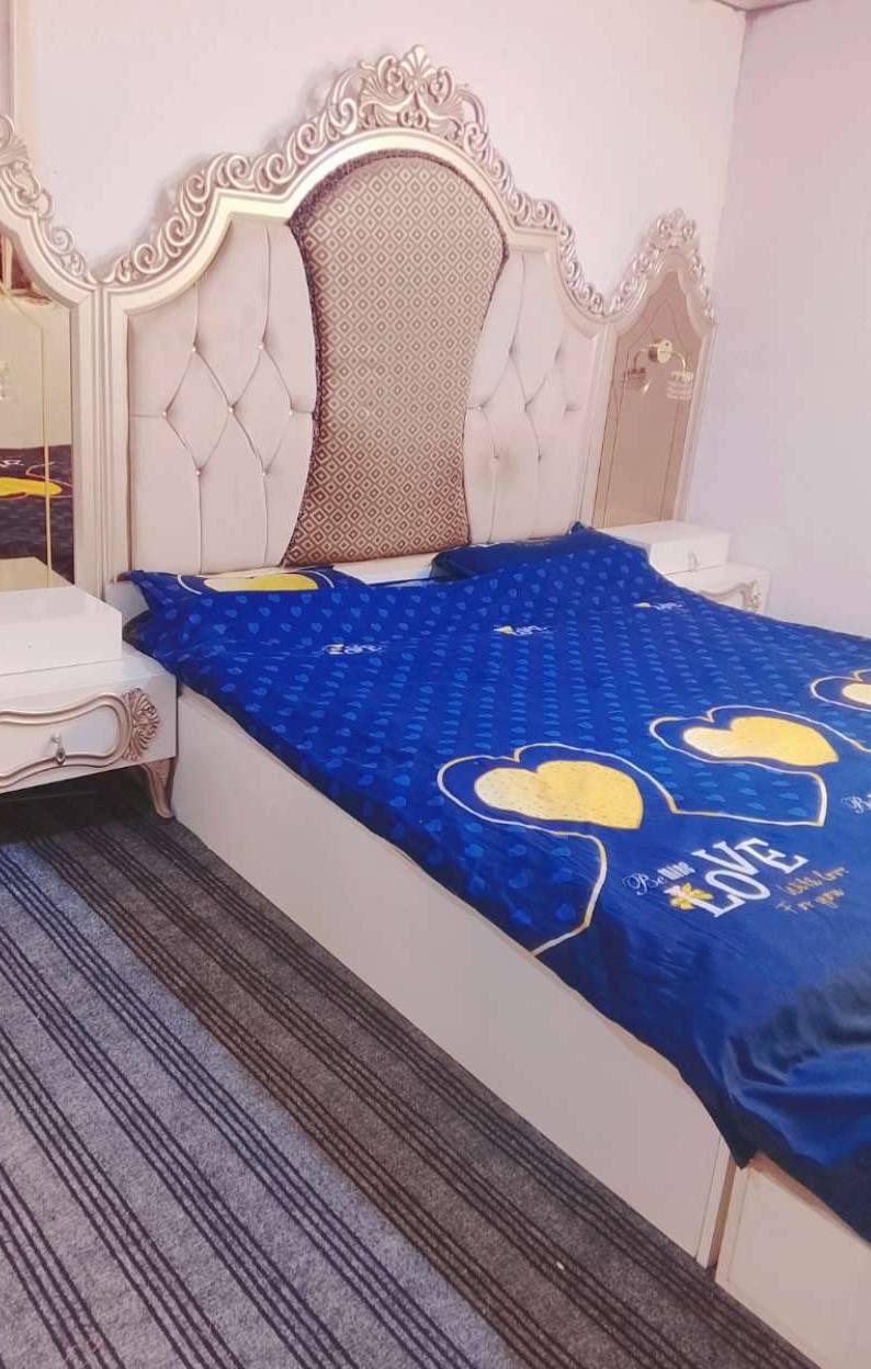 غرفه نوم تركي 10قطع ملكيه نضافه 95 بالميه مكاني البصره السعر مليون و100 مجال بسيط بيها


**إذا كنت صاحب هذا الإعلان وتريد حذفه لأي سبب، رجاءا أرسل رسالة إلى الدعم الفني**