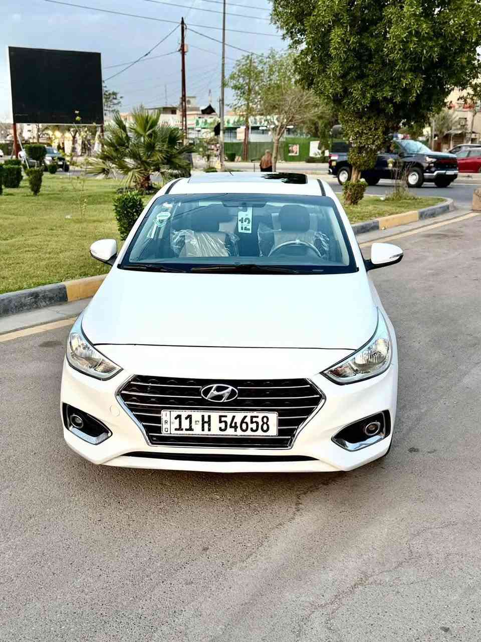 السلام عليكم من رخصه الادمن 
اكسنت للبيع موديل2019 خليجي فول مواصفات بلو مكينه 1600 مواصفات فتحه تحكم ستيرن جهتين تبريد قطعتين مري شفط سويجين شركه كير ومكينه كفاله صدر امامي وخلفي جديد  
السعر /116 وبيهه مجال حك الجيه
العنوان / الوشاش
الاتصال/  ***********
