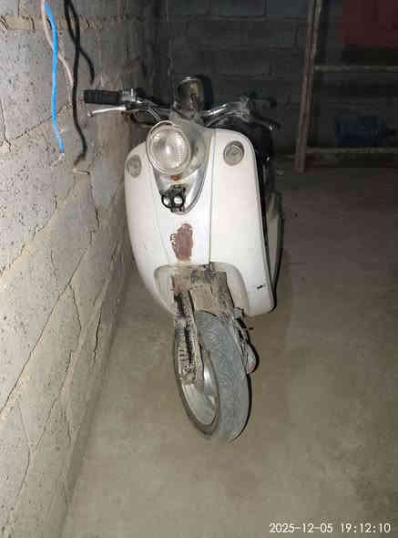 دراجه قايمه 100 وبيها مجال مكان الشعله دور السكك يم محطه القطار ❤️ فقط بس قايمه وهذام.***********
