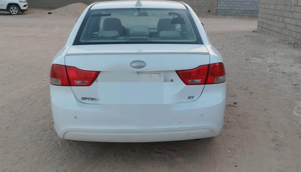 اوبتيما 2009
مكفولة كفالة عامة 
فول مواصفات 
رقمها بصرة دولي 
السعر //130 وبيها مجال بسيط 
الرقم// 
***********
*********** الرفاعي, ذي قار
