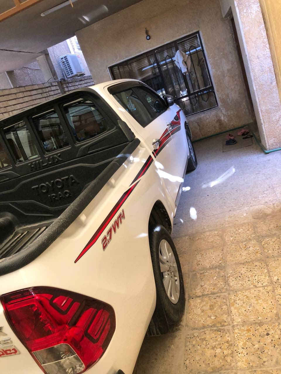 هايلوكس 2025 زيرو ماشيه 100كيلوو 
كفاله رقم بغداد  مرقم كامل 
عنوانه بغداد جديده 
سعر ٣٠٥
***********
