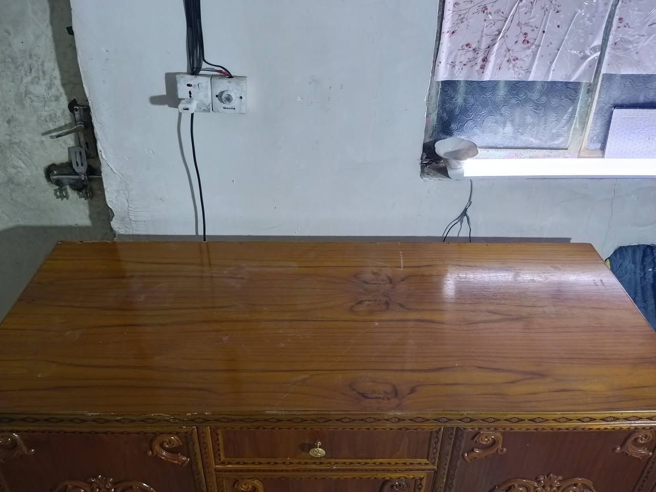 السلام عليكم بوفيه للبيع المكان مدينه الصدر السعر 150وبيهه مجال


**إذا كنت صاحب هذا الإعلان وتريد حذفه لأي سبب، رجاءا أرسل رسالة إلى الدعم الفني**