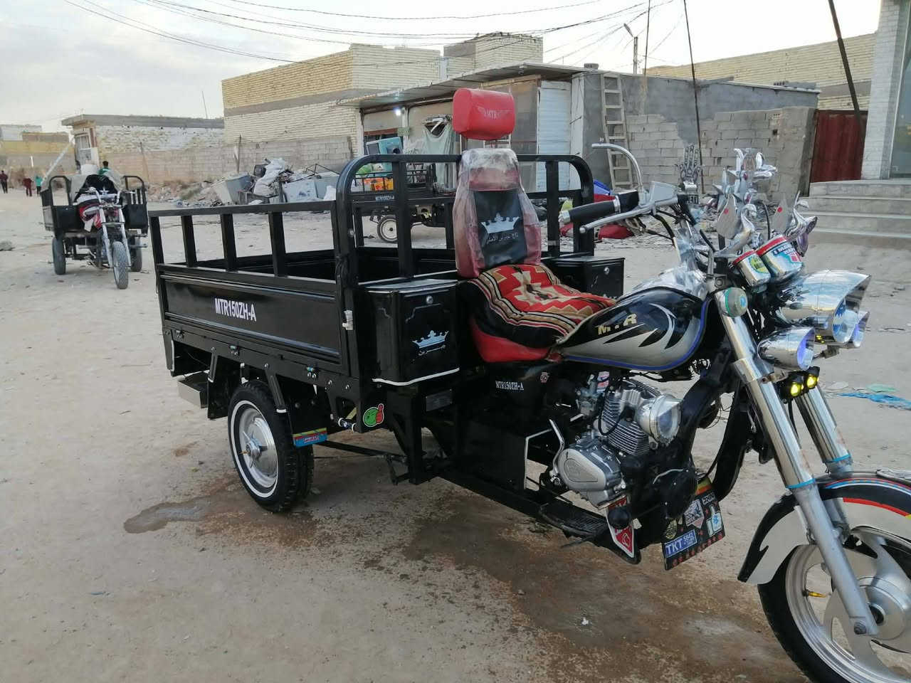 السلام عليكم سته للبيع موديل 22 اوراق صولي قبل الوقت مكان نجف دراجه هي وغراضها كامله دراجه خير من الله احلى من الصور مكان نجف مقابل قناه الغدير ***********مقفوله كفاله عامه برغم عايزه وكل حياه جبريل
