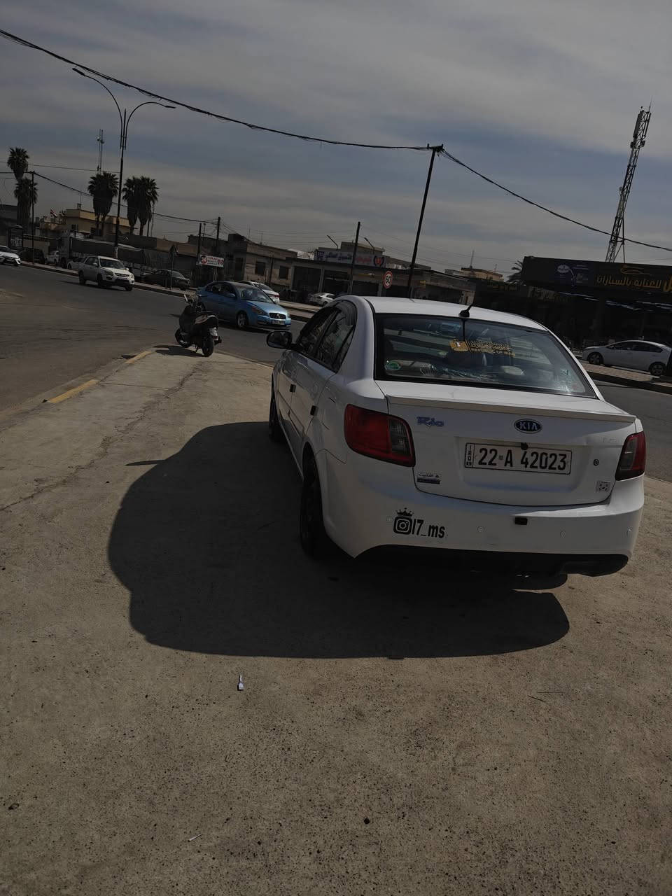 السلام عليكم
كيا ريوم 
موديل 2011

بيها شبر بل بوند وباب النفر بارد 

***********
